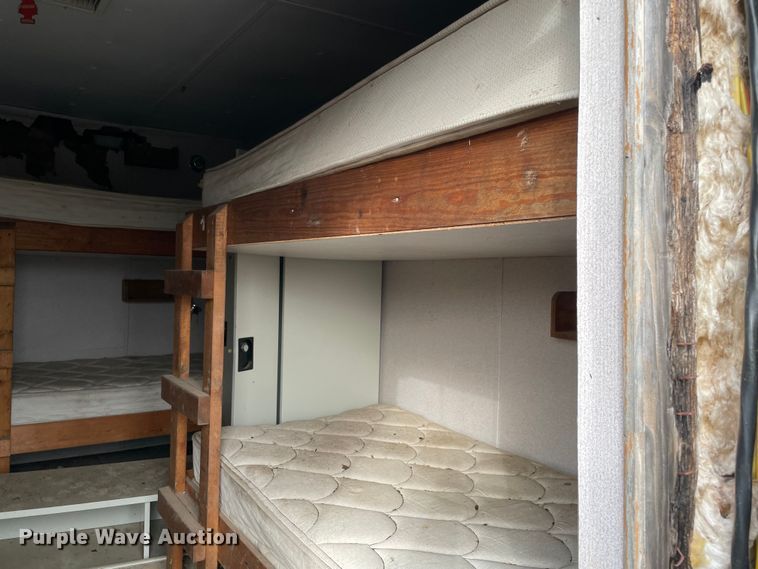 image for item MI9631 Oilfield doghouse