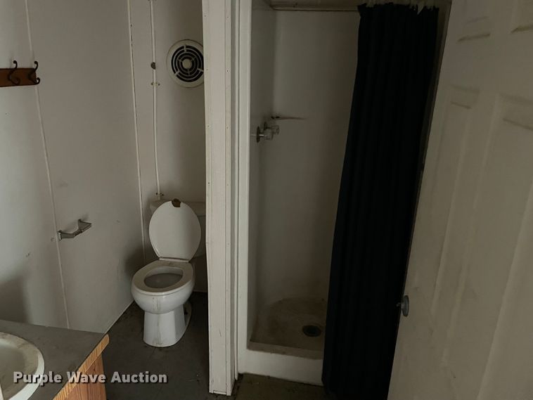 image for item MI9631 Oilfield doghouse