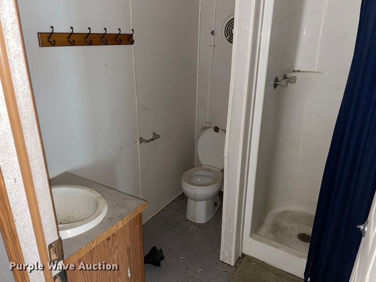 image for item MI9631 Oilfield doghouse