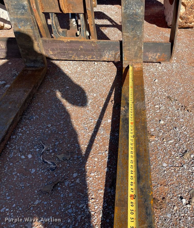 image for item MI9645 2012 JLG 8042  telehandler