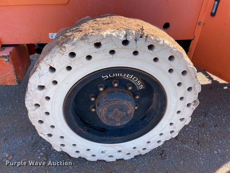 image for item MI9645 2012 JLG 8042  telehandler