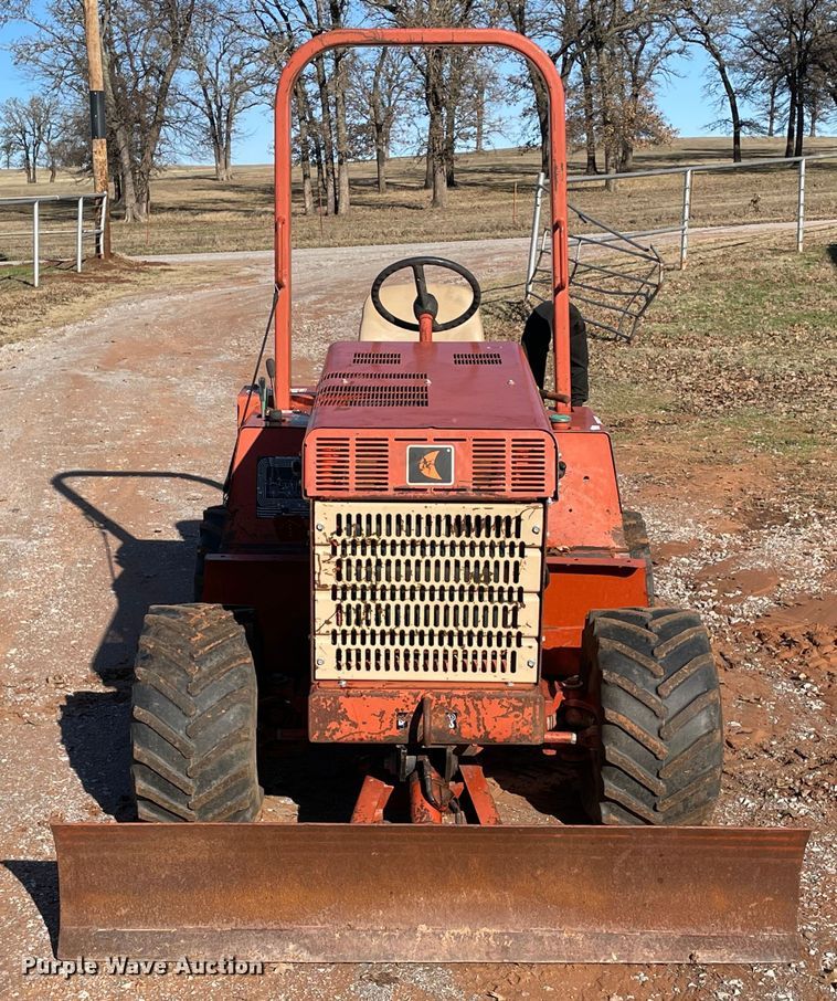 image for item MI9648 2004 Ditch Witch 3700  trencher