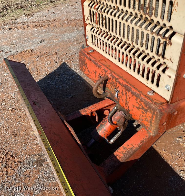 image for item MI9648 2004 Ditch Witch 3700  trencher