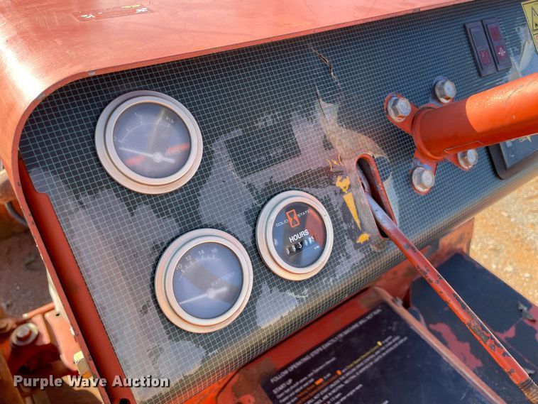 image for item MI9648 2004 Ditch Witch 3700  trencher