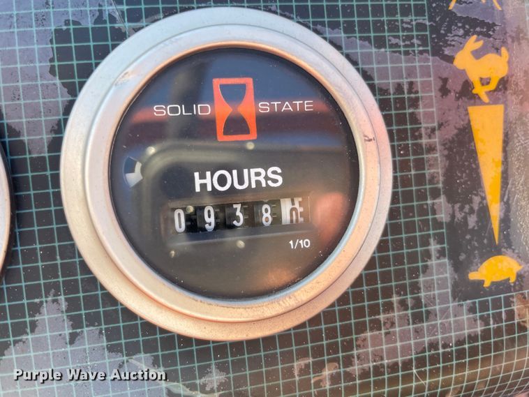 image for item MI9648 2004 Ditch Witch 3700  trencher