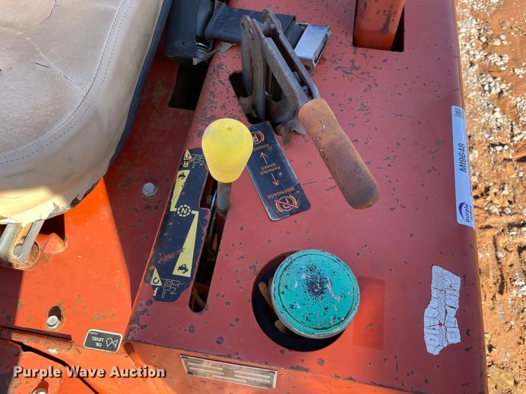 image for item MI9648 2004 Ditch Witch 3700  trencher