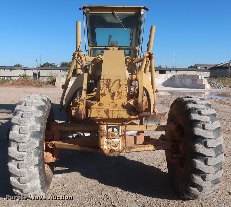 image for item MJ9188 1983 Caterpillar 12G  motor grader