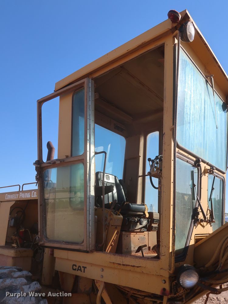 image for item MJ9188 1983 Caterpillar 12G  motor grader