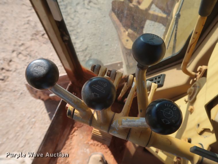 image for item MJ9188 1983 Caterpillar 12G  motor grader