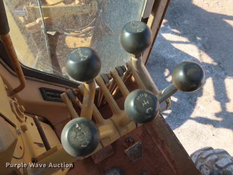 image for item MJ9188 1983 Caterpillar 12G  motor grader