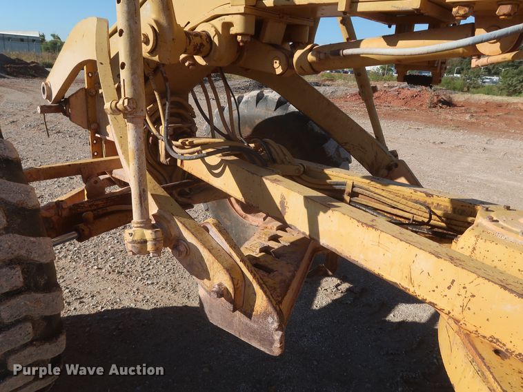 image for item MJ9188 1983 Caterpillar 12G  motor grader