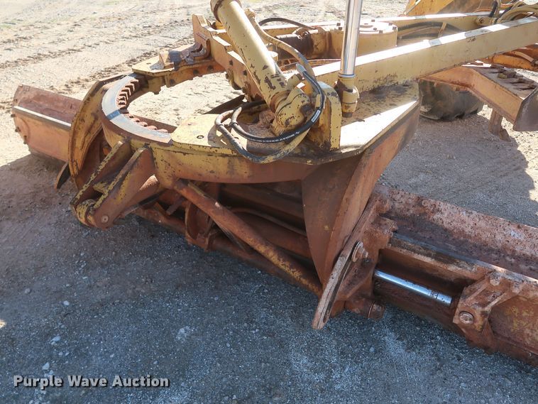 image for item MJ9188 1983 Caterpillar 12G  motor grader