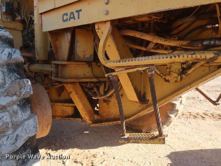 image for item MJ9188 1983 Caterpillar 12G  motor grader