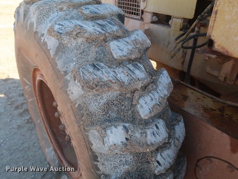 image for item MJ9188 1983 Caterpillar 12G  motor grader