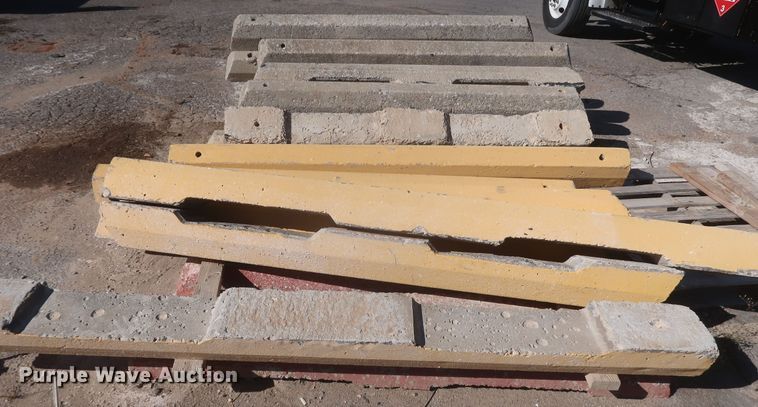 image for item MJ9193 Approximately 100 concrete parking blocks