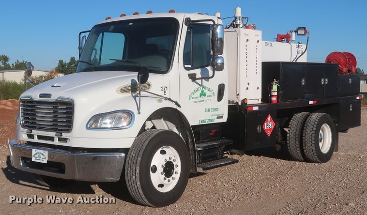 image for item MJ9194 2010 Freightliner Business Class M2  fuel / lube truck