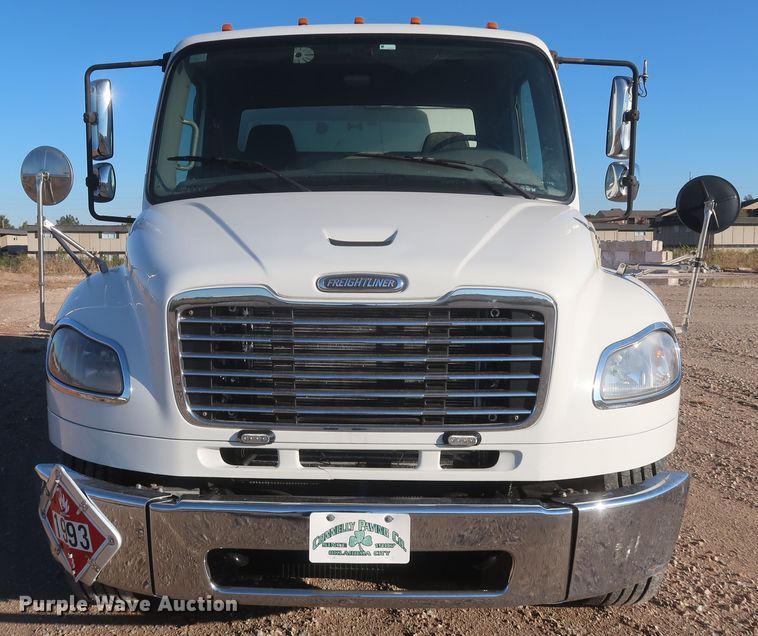 image for item MJ9194 2010 Freightliner Business Class M2  fuel / lube truck
