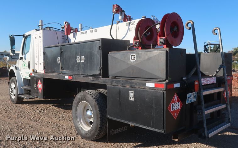 image for item MJ9194 2010 Freightliner Business Class M2  fuel / lube truck