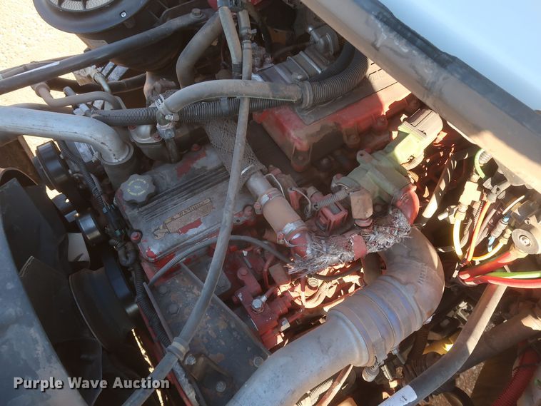 image for item MJ9194 2010 Freightliner Business Class M2  fuel / lube truck