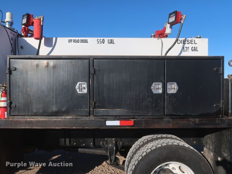 image for item MJ9194 2010 Freightliner Business Class M2  fuel / lube truck