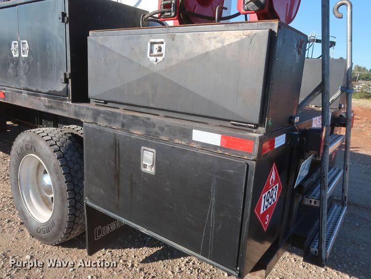 image for item MJ9194 2010 Freightliner Business Class M2  fuel / lube truck