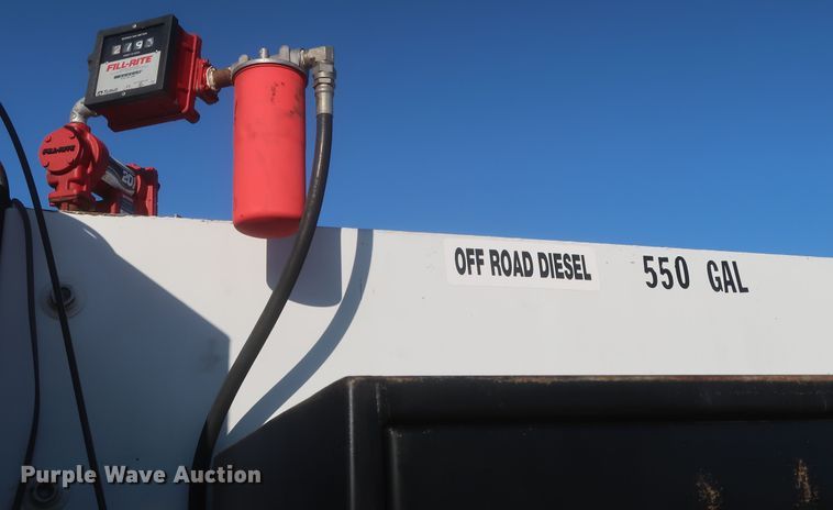 image for item MJ9194 2010 Freightliner Business Class M2  fuel / lube truck