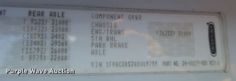 image for item MJ9194 2010 Freightliner Business Class M2  fuel / lube truck