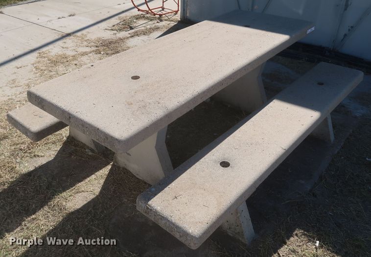 image for item MJ9196 Picnic table