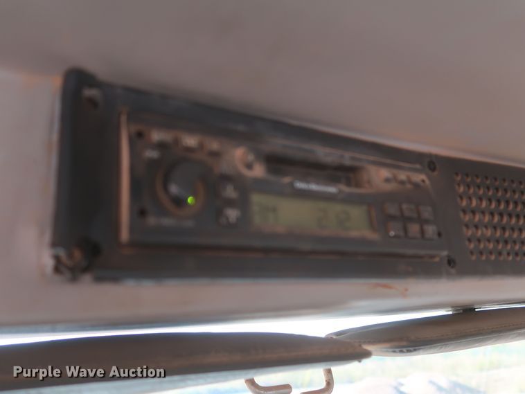 image for item MJ9202 2000 Freightliner FL112  water truck