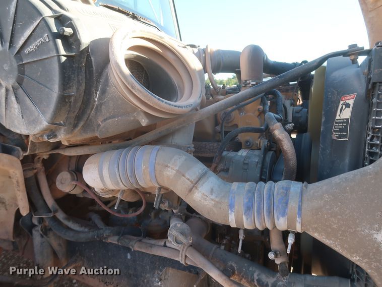 image for item MJ9202 2000 Freightliner FL112  water truck