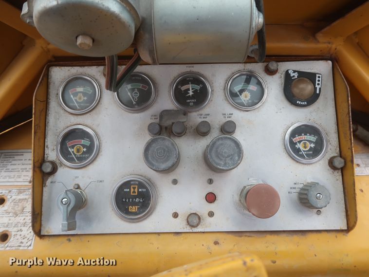 image for item MJ9271 1975 Caterpillar 966C  wheel loader