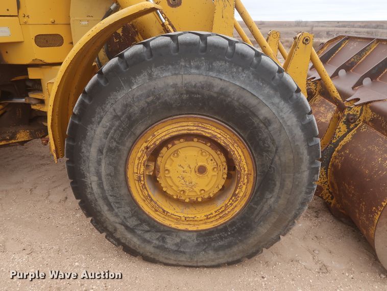 image for item MJ9271 1975 Caterpillar 966C  wheel loader