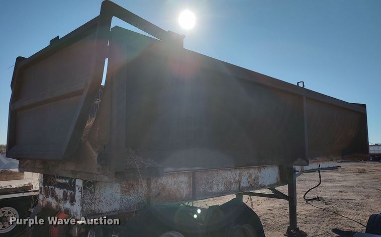 image for item MJ9279 1983 Cherokee  end dump trailer