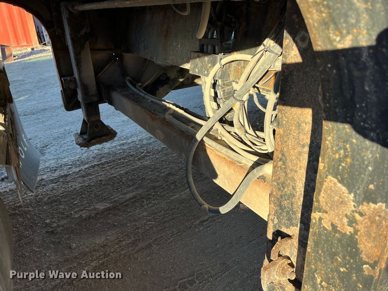 image for item MN9447 2011 Landoll  drop tilt deck equipment trailer