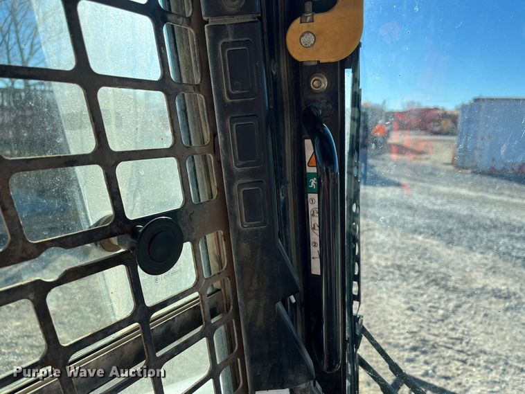 image for item MN9448 2012 Bobcat T750  tracked skid steer loader