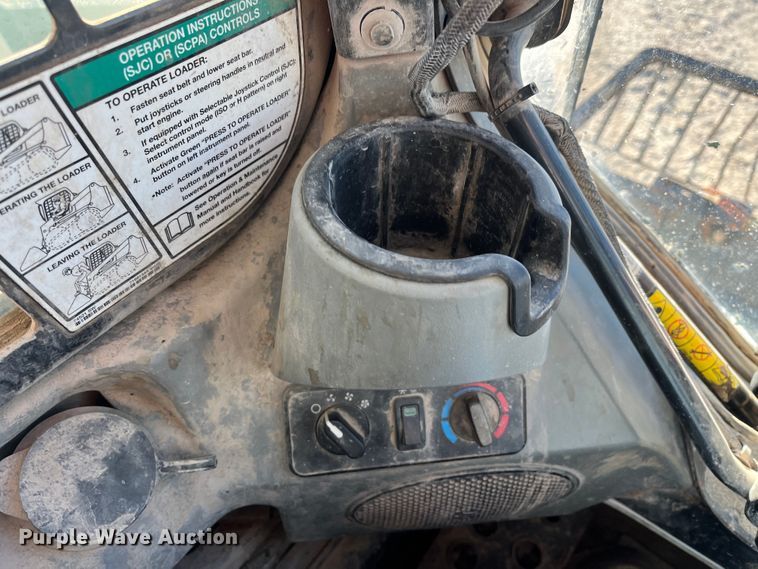 image for item MN9448 2012 Bobcat T750  tracked skid steer loader