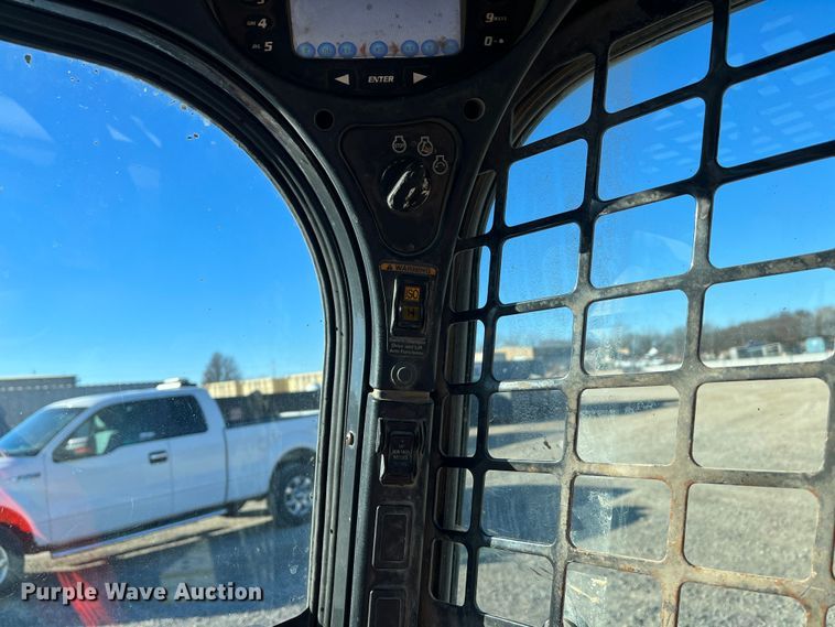 image for item MN9448 2012 Bobcat T750  tracked skid steer loader