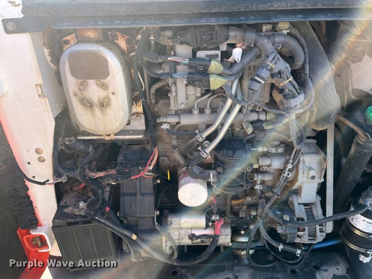 image for item MN9448 2012 Bobcat T750  tracked skid steer loader