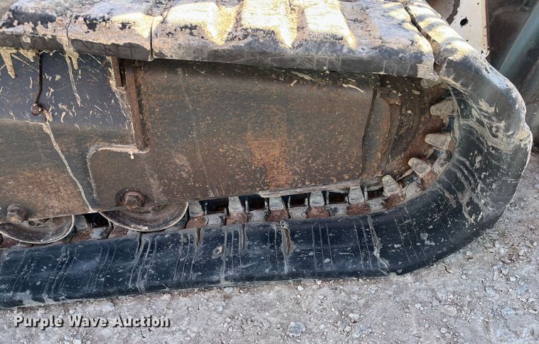 image for item MN9448 2012 Bobcat T750  tracked skid steer loader