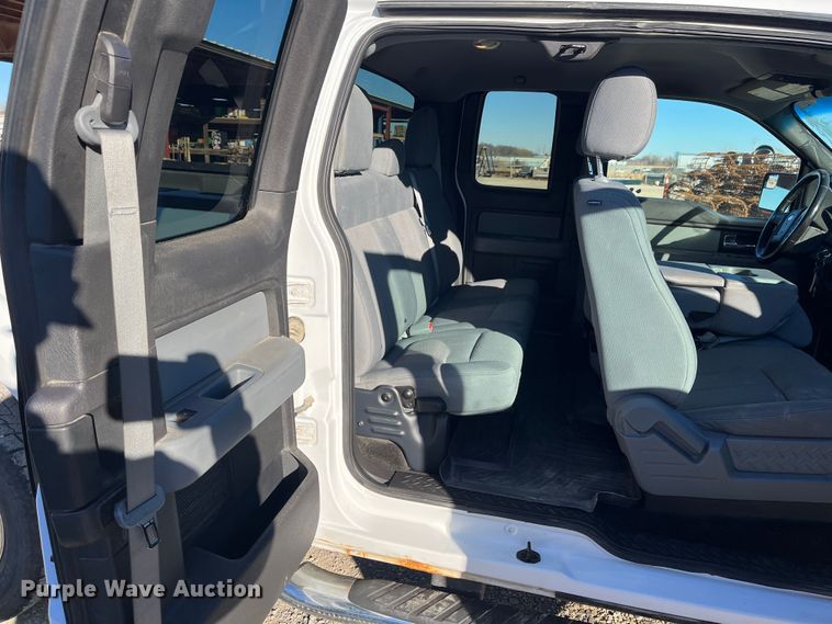 image for item MN9450 2013 Ford F150  SuperCab pickup truck