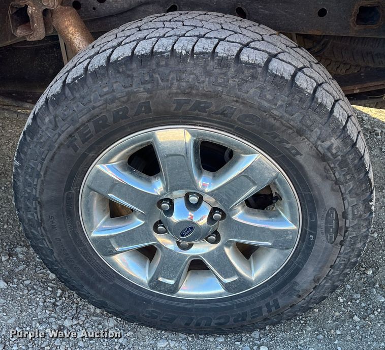 image for item MN9450 2013 Ford F150  SuperCab pickup truck