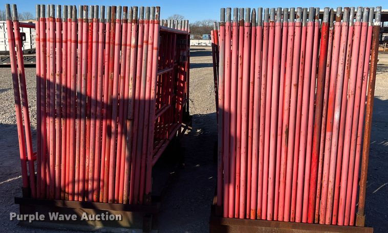 image for item MN9452 Approximately 19 scaffolding uprights