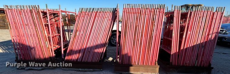 image for item MN9453 Approximately 98 scaffolding uprights