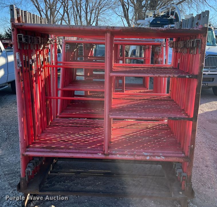 image for item MN9453 Approximately 98 scaffolding uprights