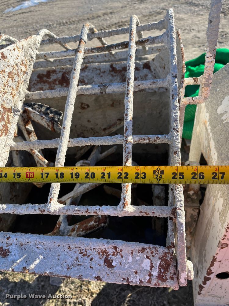 image for item MN9454 Concrete equipment