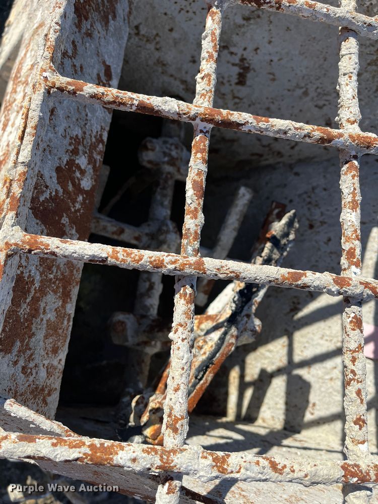 image for item MN9454 Concrete equipment