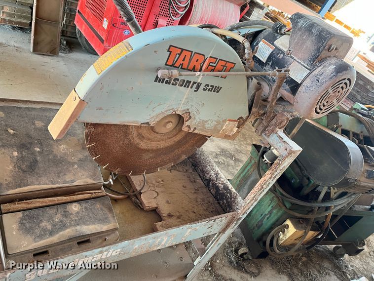 image for item MN9454 Concrete equipment