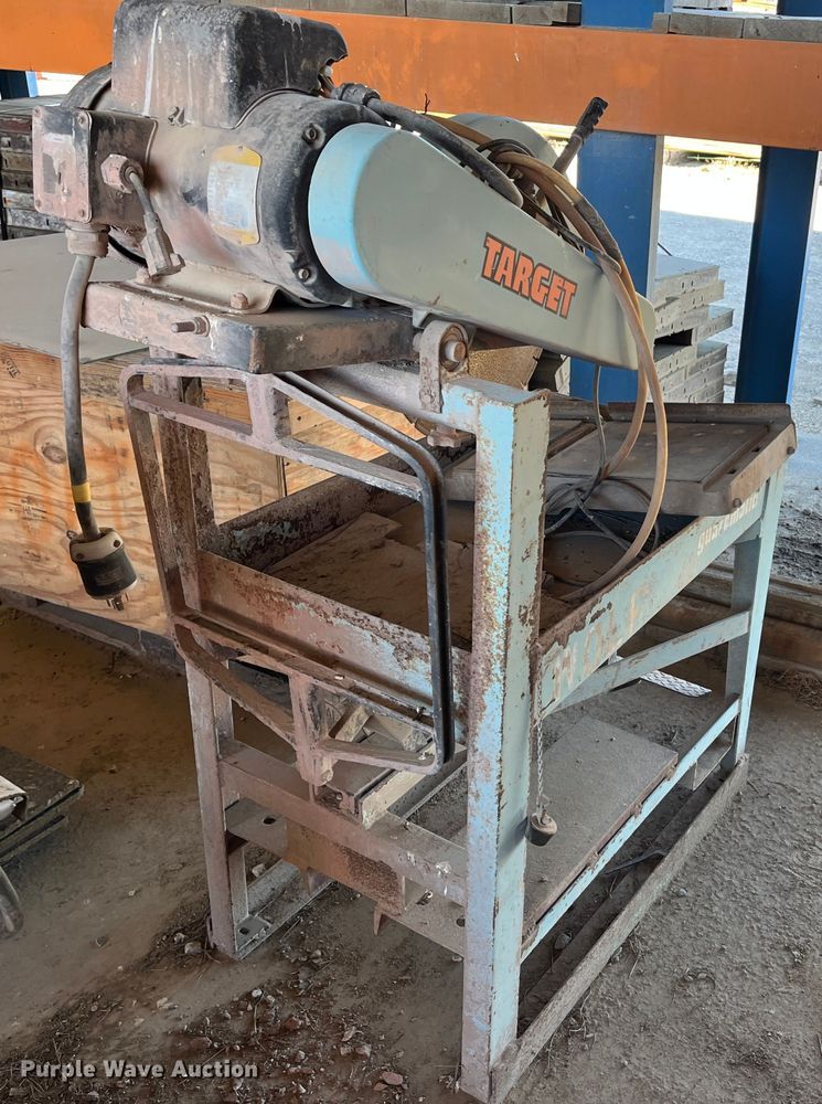 image for item MN9454 Concrete equipment