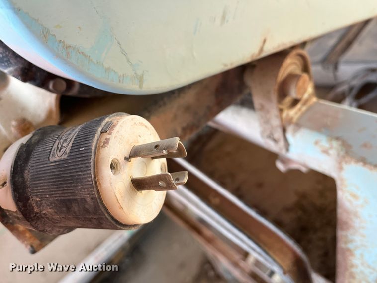 image for item MN9454 Concrete equipment