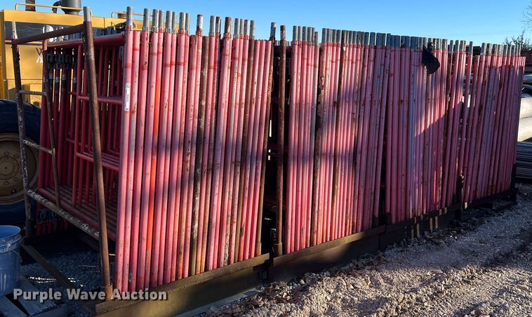 image for item MN9455 Approximately 90 scaffolding uprights